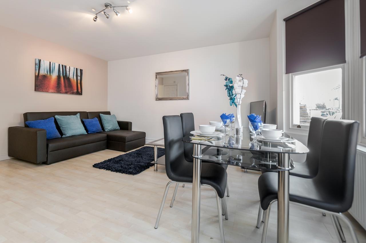 Watford Junction Apartment Exterior photo